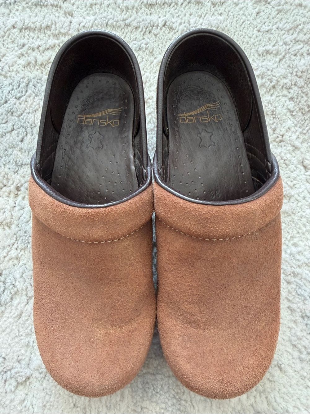 Dansko Women Tan Suede Slip-On Clogs